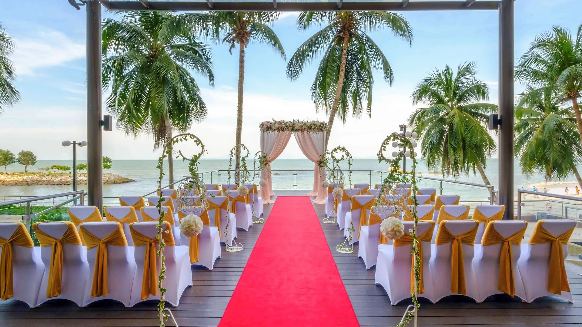 Hotel Mercure Penang Beach Tanjung Bungah